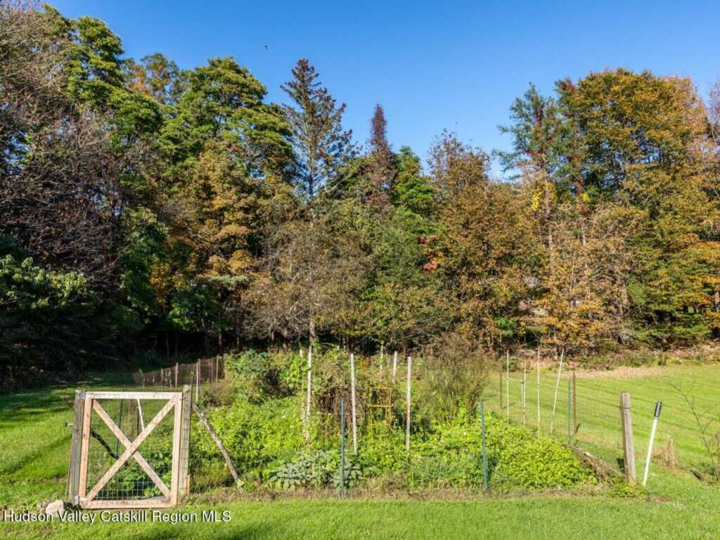 326 Ralph Vedder Road, Saugerties, NY 12477 - Photo 28 of 39