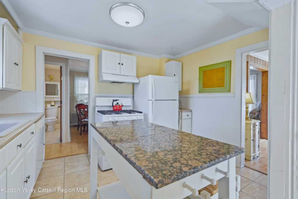 10 Linwood Place, Kingston, NY 12401 - Photo 10 of 21