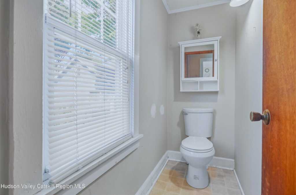 10 Linwood Place, Kingston, NY 12401 - Photo 9 of 21