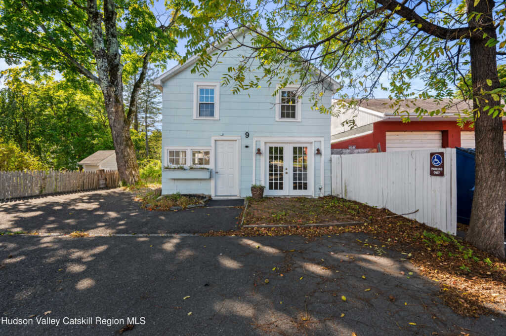 9 Rock City Road, Woodstock, NY 12498
