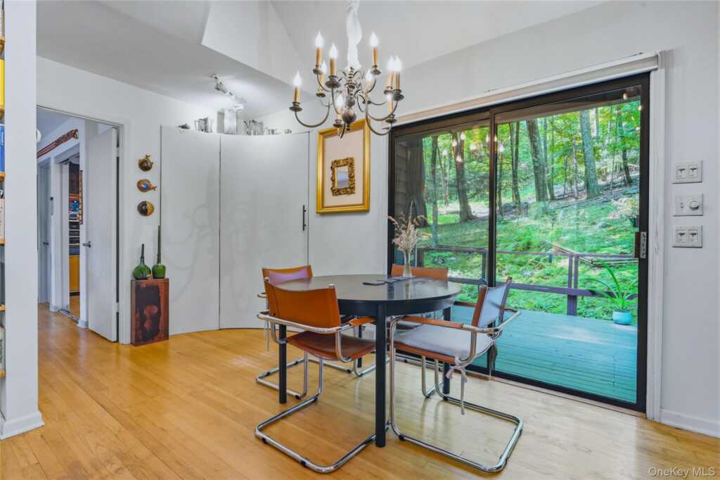9 Crescent Lane, New Paltz, NY 12561 - Photo 10 of 48
