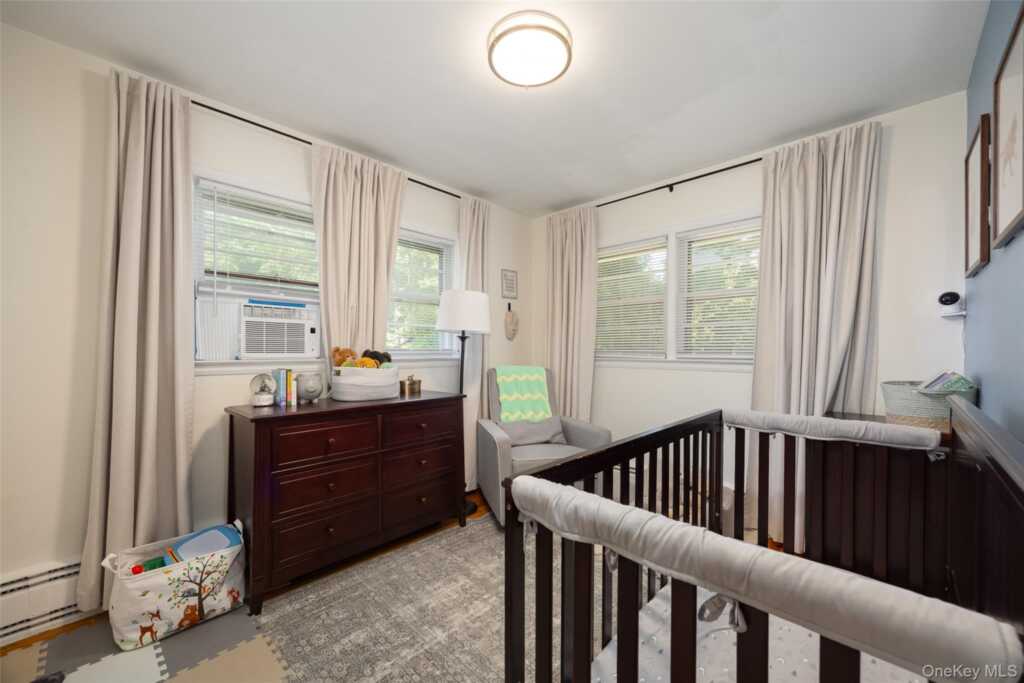 352 Clifton Avenue, Kingston, NY 12401 - Photo 13 of 22