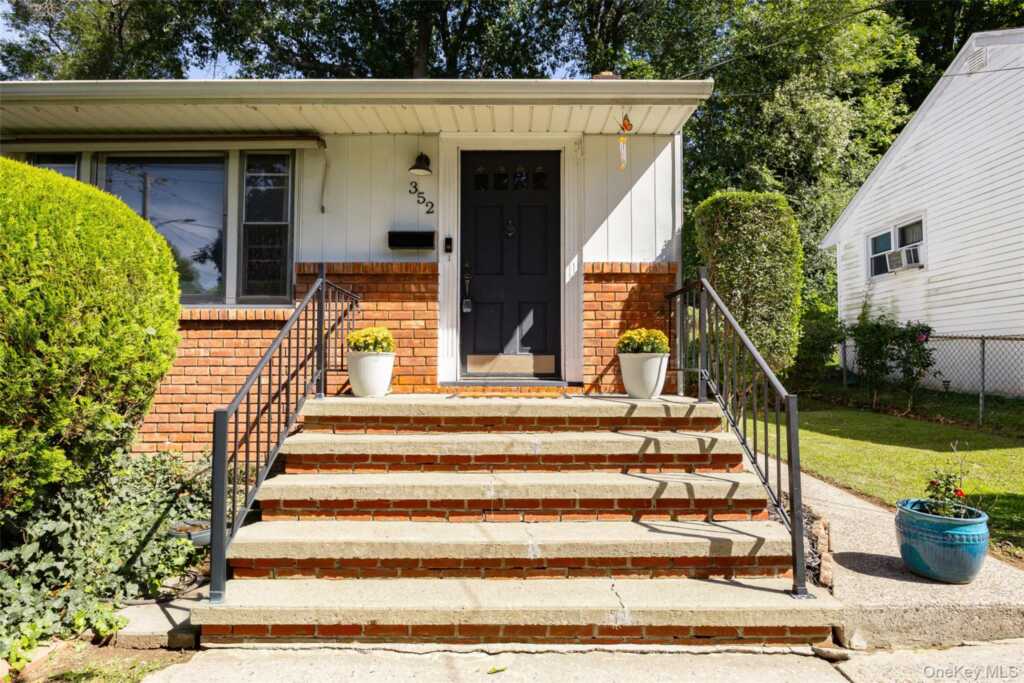 352 Clifton Avenue, Kingston, NY 12401 - Photo 21 of 22