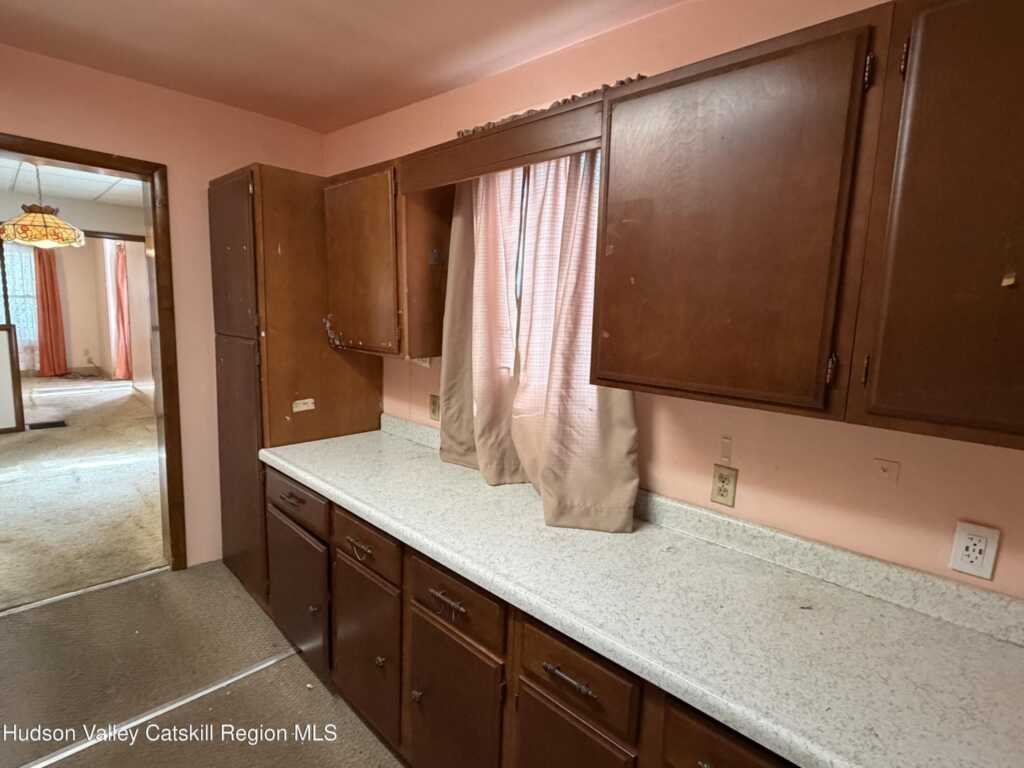 518 Main Street, Kingston, NY 12401 - Photo 10 of 32