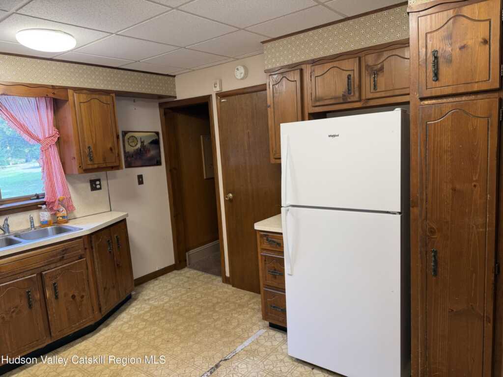 518 Main Street, Kingston, NY 12401 - Photo 13 of 32