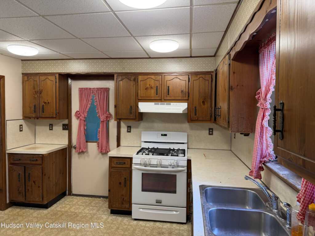 518 Main Street, Kingston, NY 12401 - Photo 14 of 32
