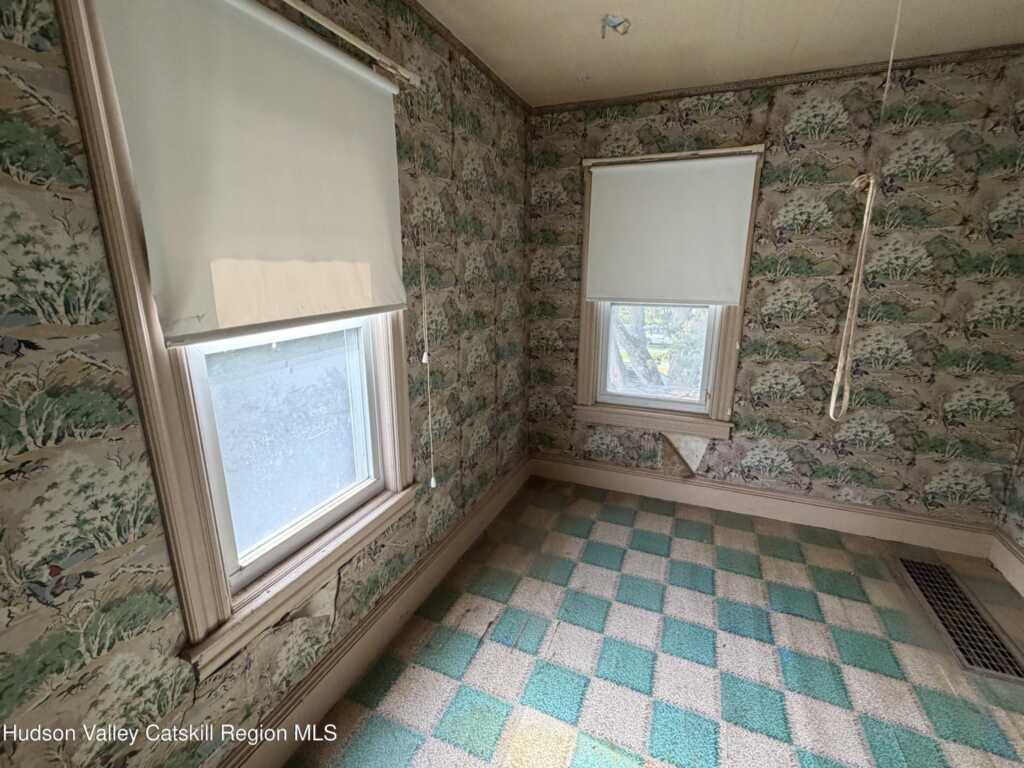 518 Main Street, Kingston, NY 12401 - Photo 21 of 32