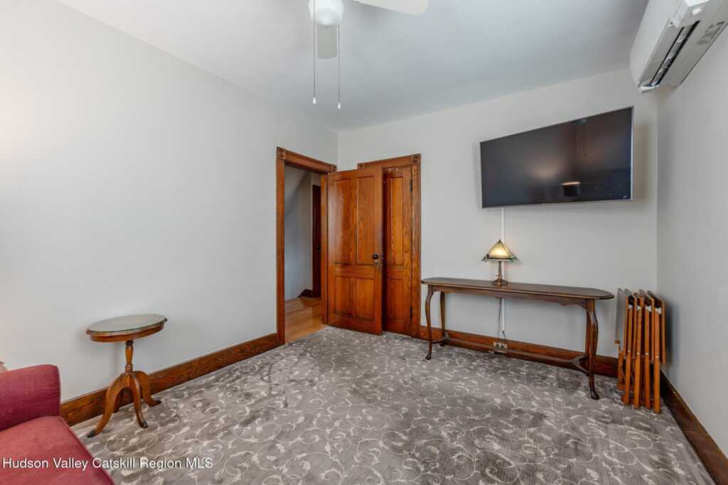 160 O'Neil Street, Kingston, NY 12401 - Photo 33 of 41