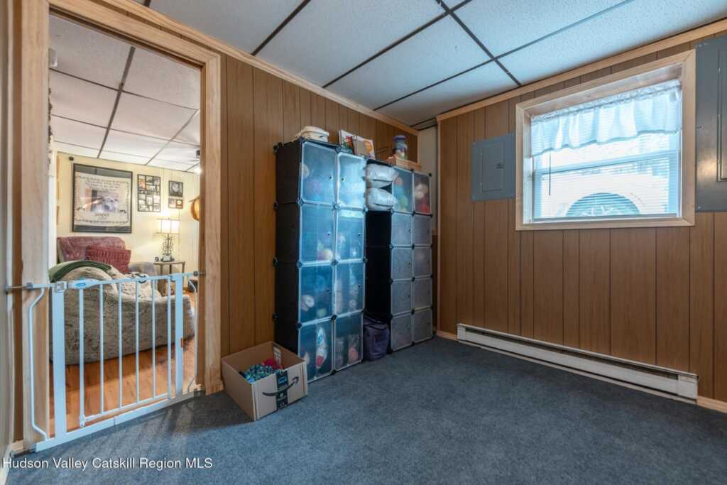 411 Linderman Avenue, Kingston, NY 12401 - Photo 35 of 50