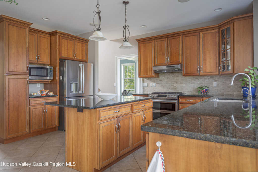 262 Stickles Terrace, Kingston, NY 12401 - Photo 15 of 50