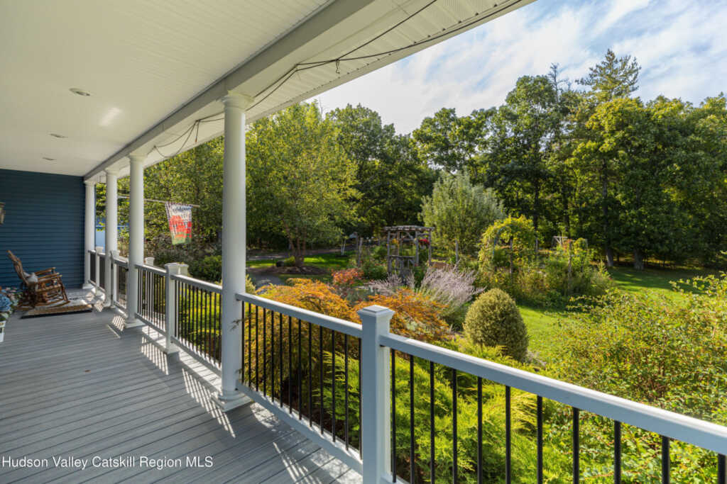 262 Stickles Terrace, Kingston, NY 12401 - Photo 8 of 50
