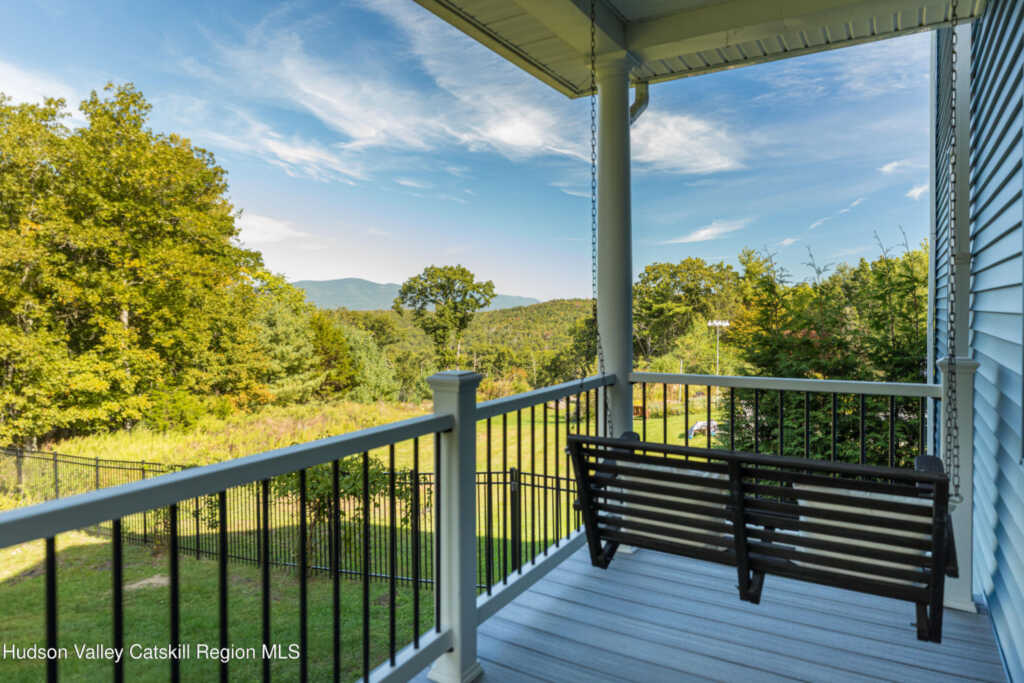 262 Stickles Terrace, Kingston, NY 12401 - Photo 9 of 50