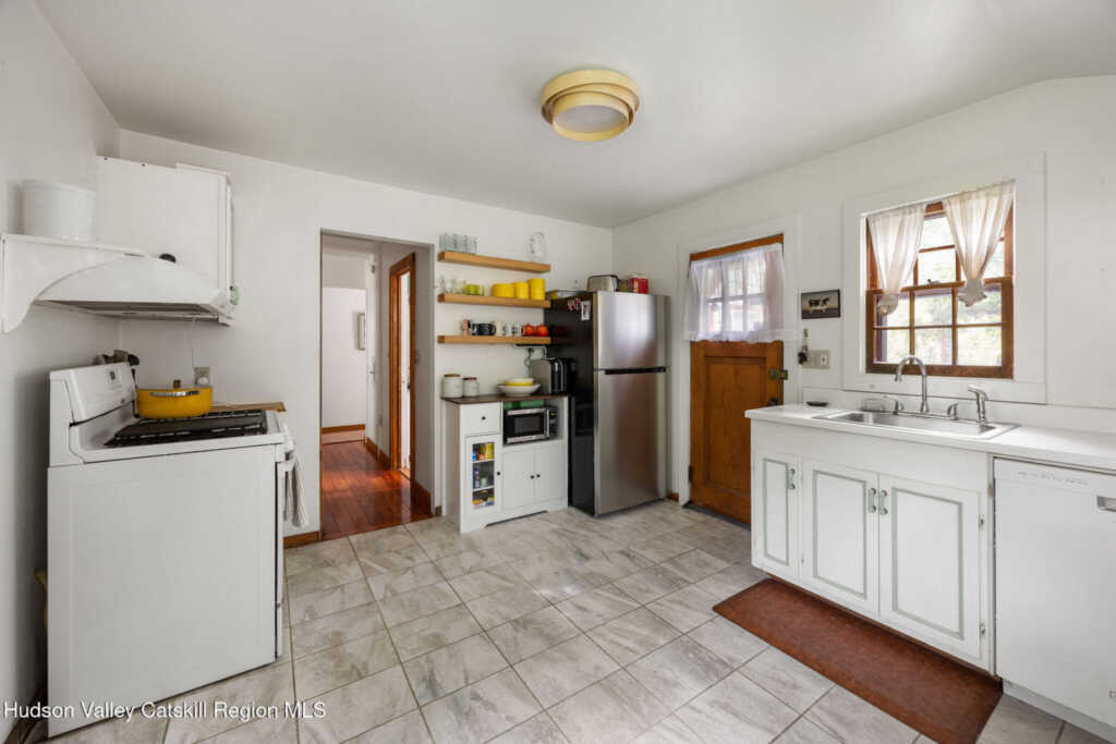 2 Fern Hollow, Woodstock, NY 12498 - Photo 7 of 16