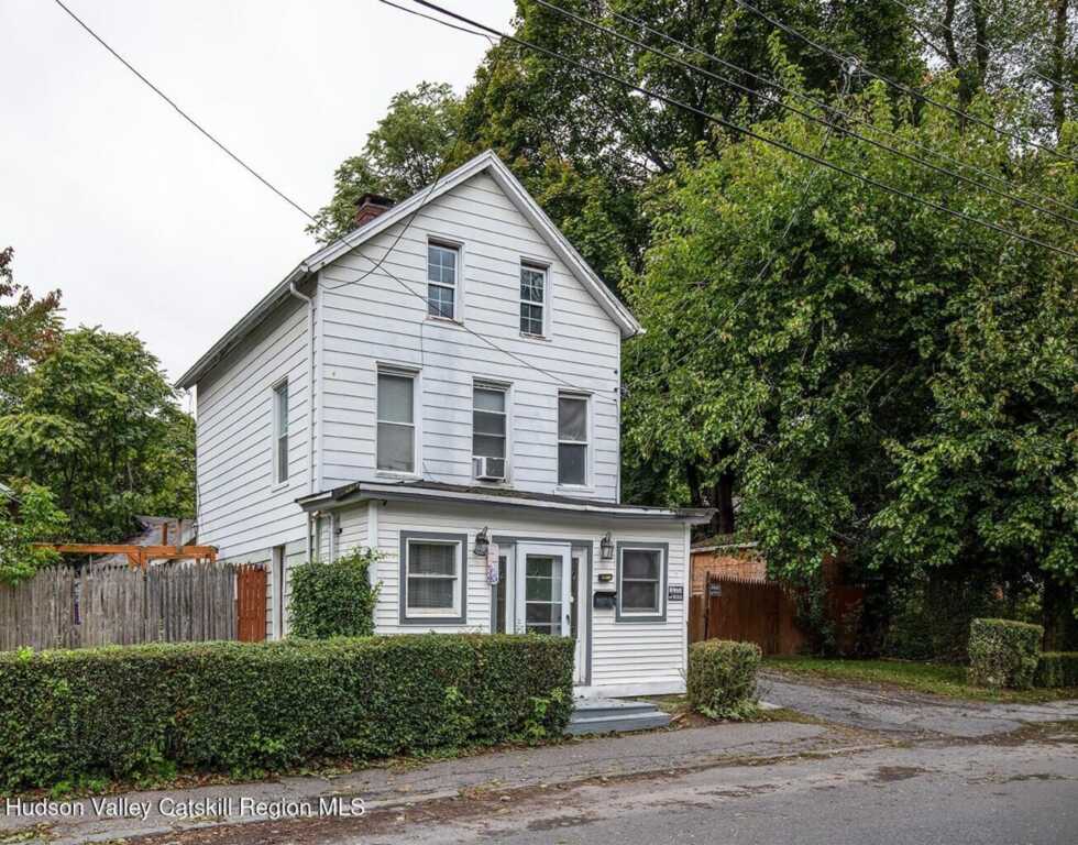 21 3rd Avenue, Kingston, NY 12401