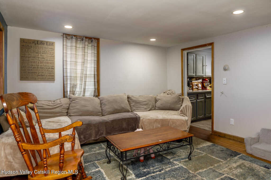 21 3rd Avenue, Kingston, NY 12401 - Photo 4 of 15