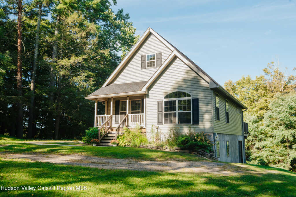 303 Old Stage Road, Saugerties, NY 12477
