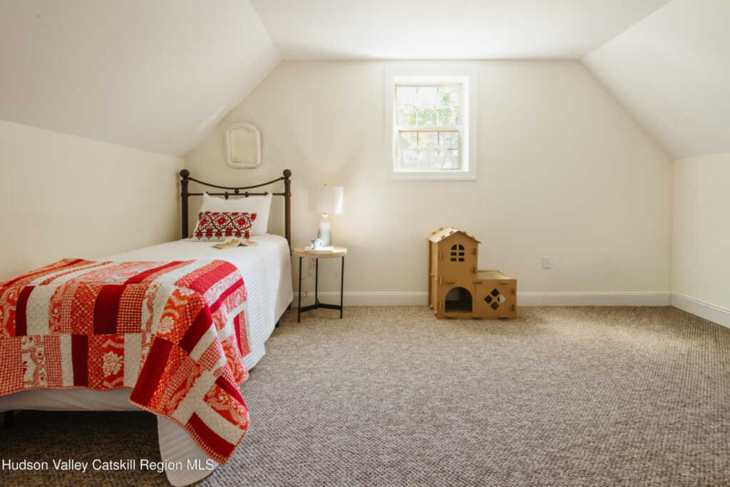 303 Old Stage Road, Saugerties, NY 12477 - Photo 13 of 18