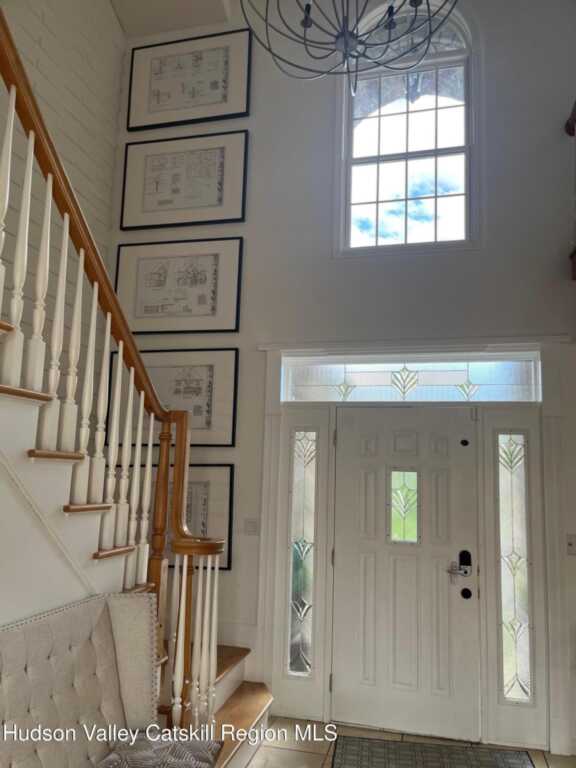 67 Latham Circle, Saugerties, NY 12477 - Photo 5 of 44