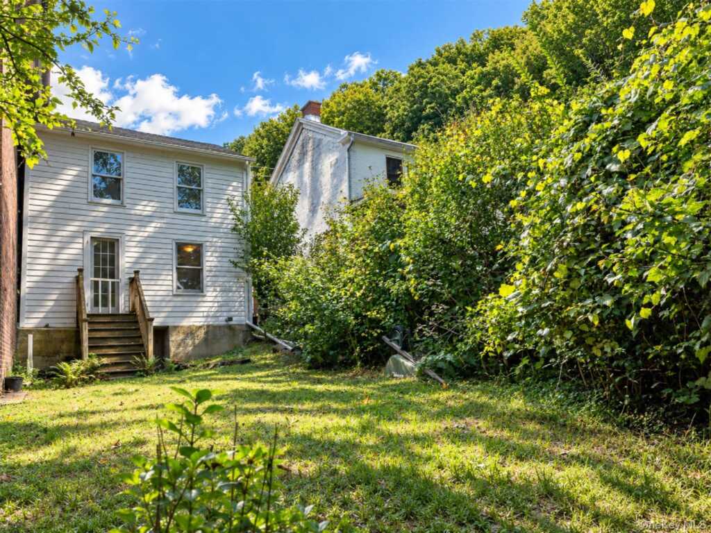 48 Tompkins Street, Kingston, NY 12401 - Photo 13 of 36