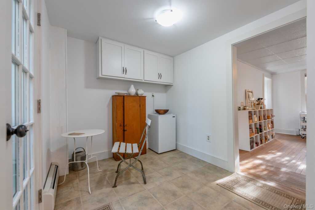48 Tompkins Street, Kingston, NY 12401 - Photo 15 of 36
