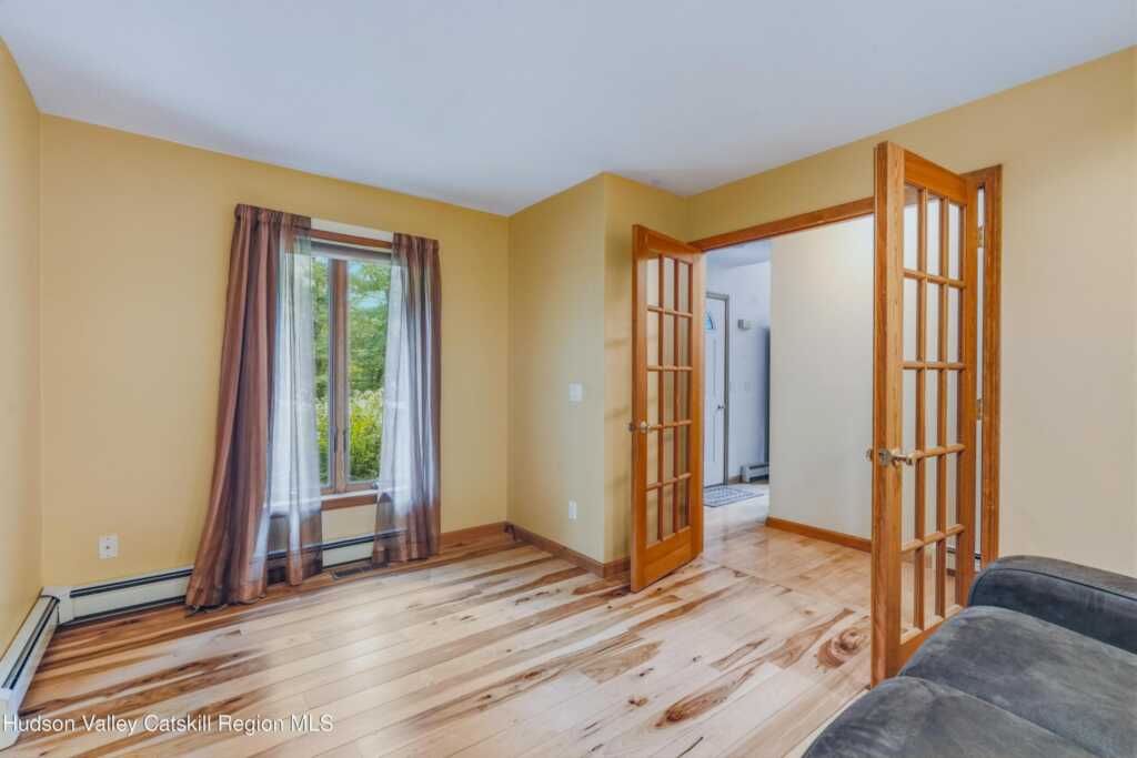 66 Scal Bo Road, Saugerties, NY 12477 - Photo 10 of 32