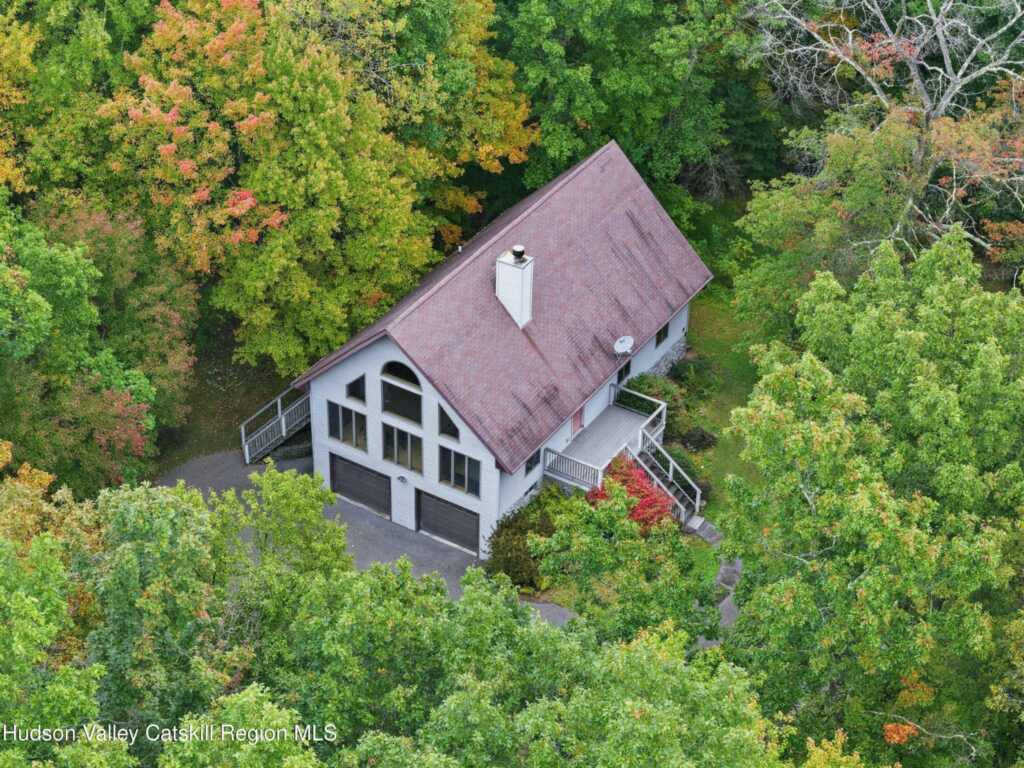 66 Scal Bo Road, Saugerties, NY 12477 - Photo 2 of 32
