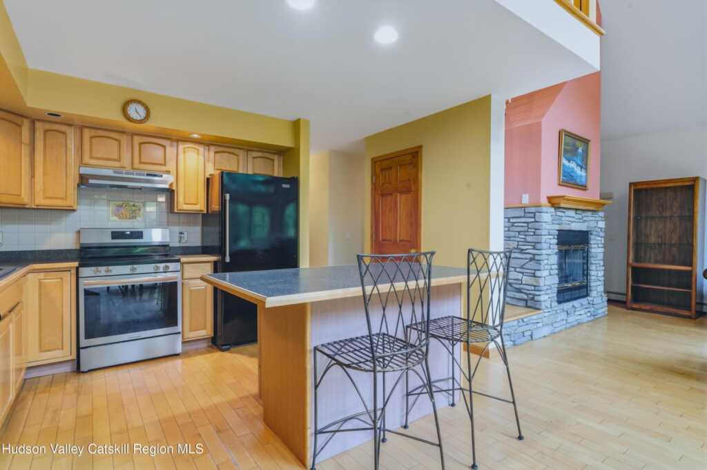 66 Scal Bo Road, Saugerties, NY 12477 - Photo 7 of 32