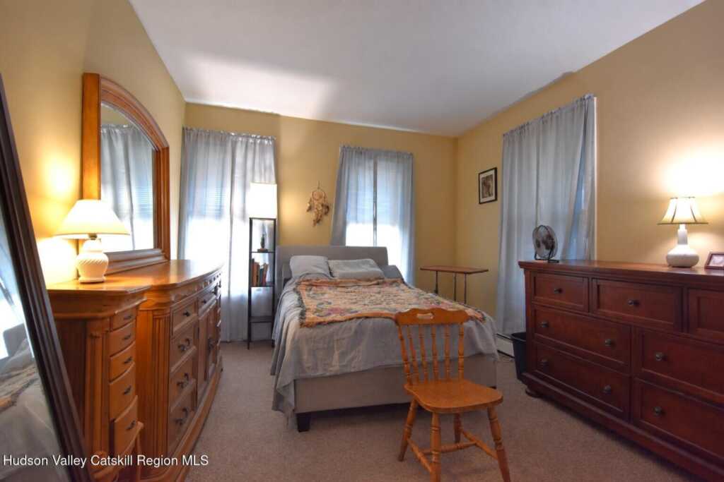 180 Foxhall Avenue, Kingston, NY 12401 - Photo 7 of 16