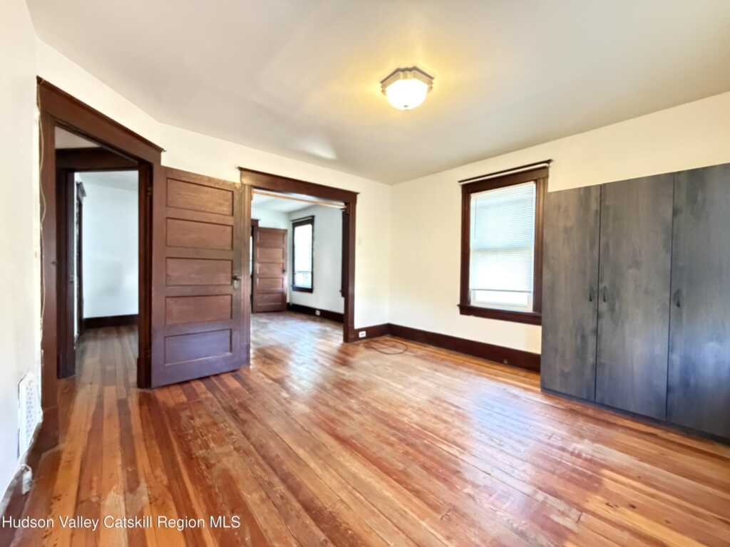 252 Elmendorf Street, Kingston, NY 12401 - Photo 7 of 17