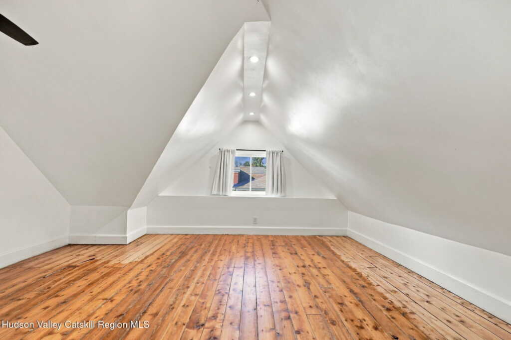6 Saint James Court, Kingston, NY 12401 - Photo 24 of 33