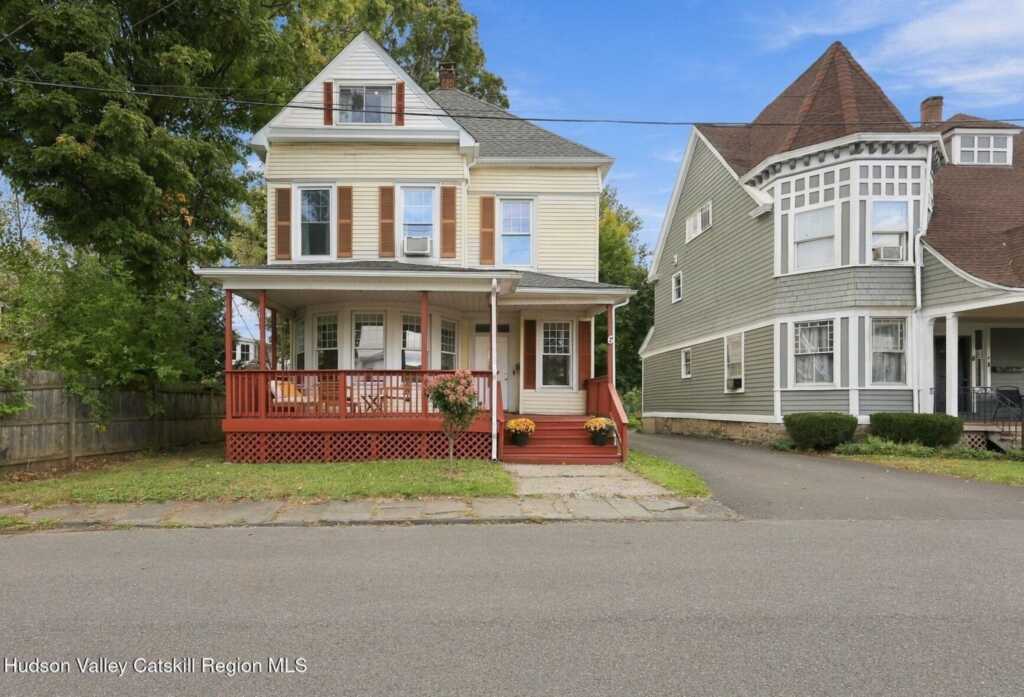 6 Saint James Court, Kingston, NY 12401 - Photo 3 of 33
