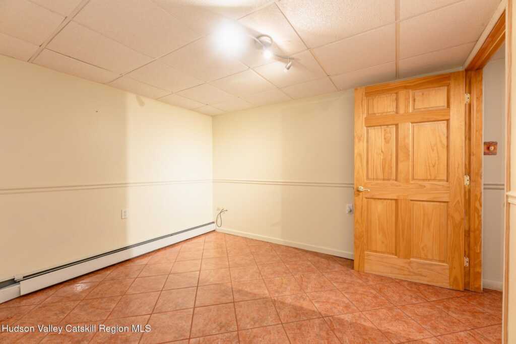 608 Plainfield Street, Kingston, NY 12401 - Photo 24 of 48