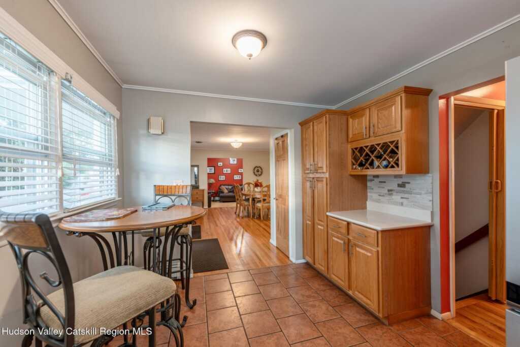 608 Plainfield Street, Kingston, NY 12401 - Photo 4 of 48