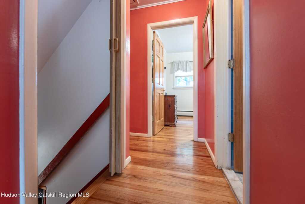 608 Plainfield Street, Kingston, NY 12401 - Photo 8 of 48