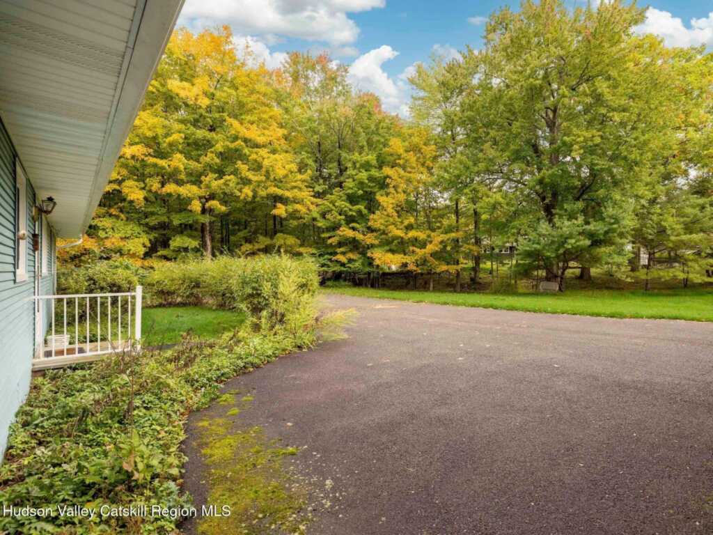 5 Van De Bogart Road, Woodstock, NY 12498 - Photo 7 of 36