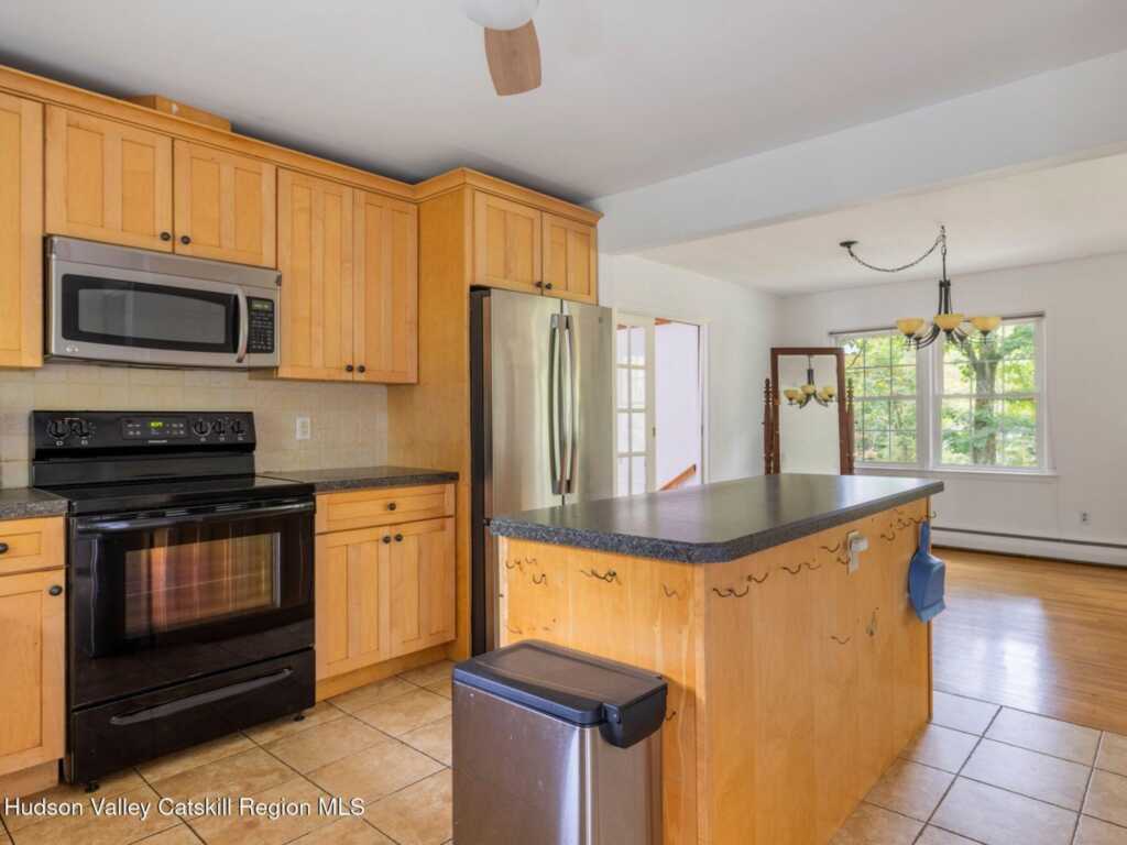 5 Van De Bogart Road, Woodstock, NY 12498 - Photo 8 of 36