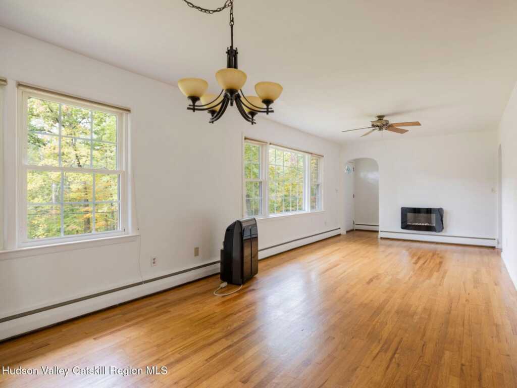 5 Van De Bogart Road, Woodstock, NY 12498 - Photo 13 of 36