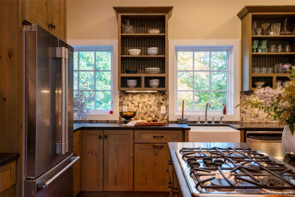 42 Quarry Ridge, Saugerties, NY 12477 - Photo 7 of 46