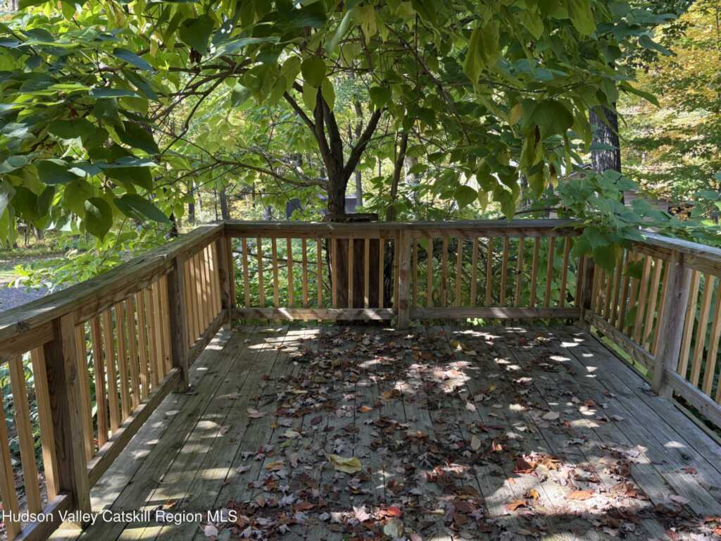 15 Jackson Hill Rd Road, Saugerties, NY 12477 - Photo 3 of 16