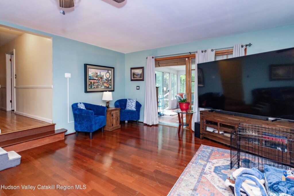 5 Garden Court, Saugerties, NY 12477 - Photo 10 of 46