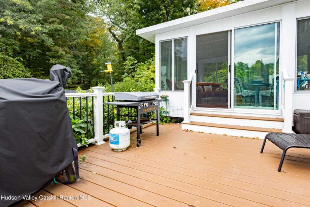 5 Garden Court, Saugerties, NY 12477 - Photo 5 of 46
