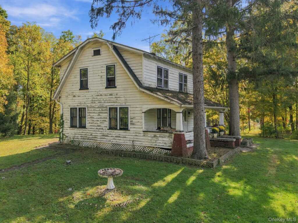 696 Springtown Road, Rosendale, NY 12486 - Photo 3 of 36