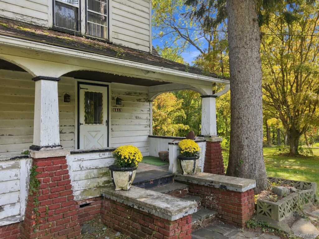 696 Springtown Road, Rosendale, NY 12486 - Photo 4 of 36