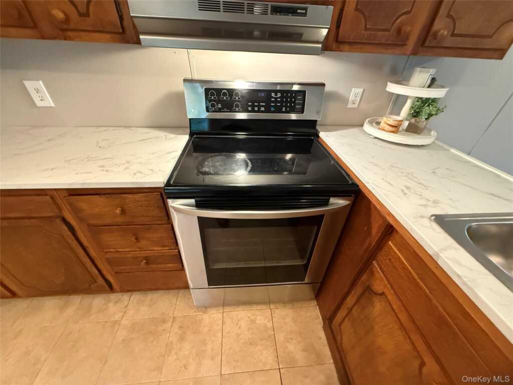 25 Fawn Road, Unit #8, Saugerties, NY 12477 - Photo 14 of 27