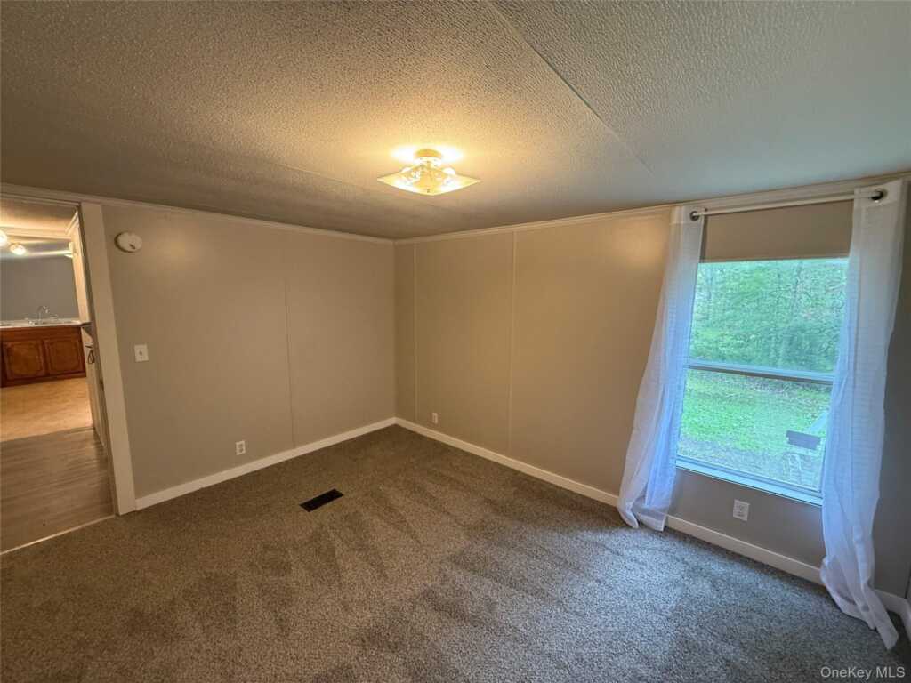 25 Fawn Road, Unit #8, Saugerties, NY 12477 - Photo 20 of 27