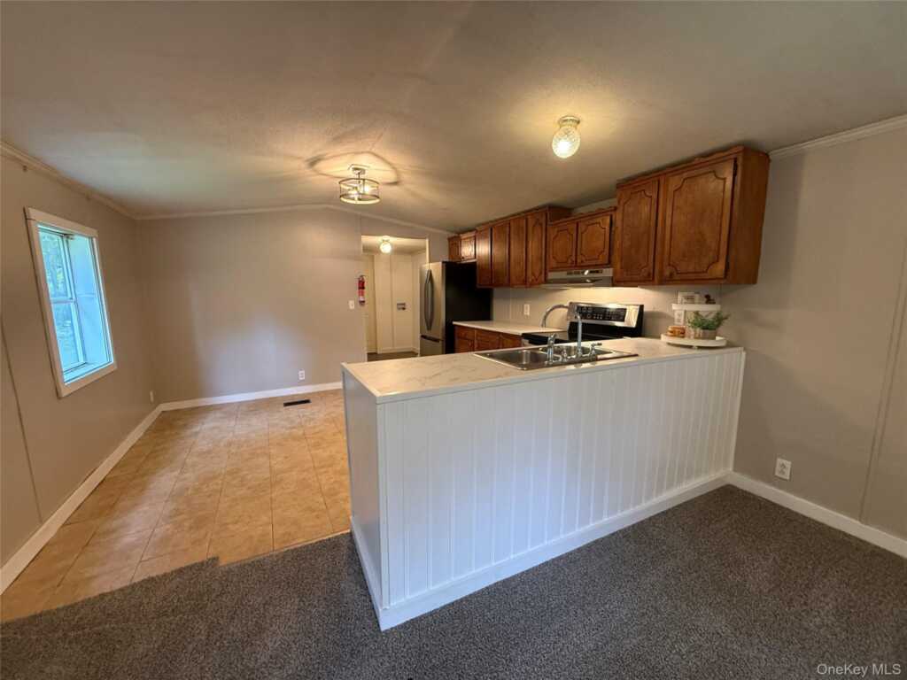 25 Fawn Road, Unit #8, Saugerties, NY 12477 - Photo 7 of 27
