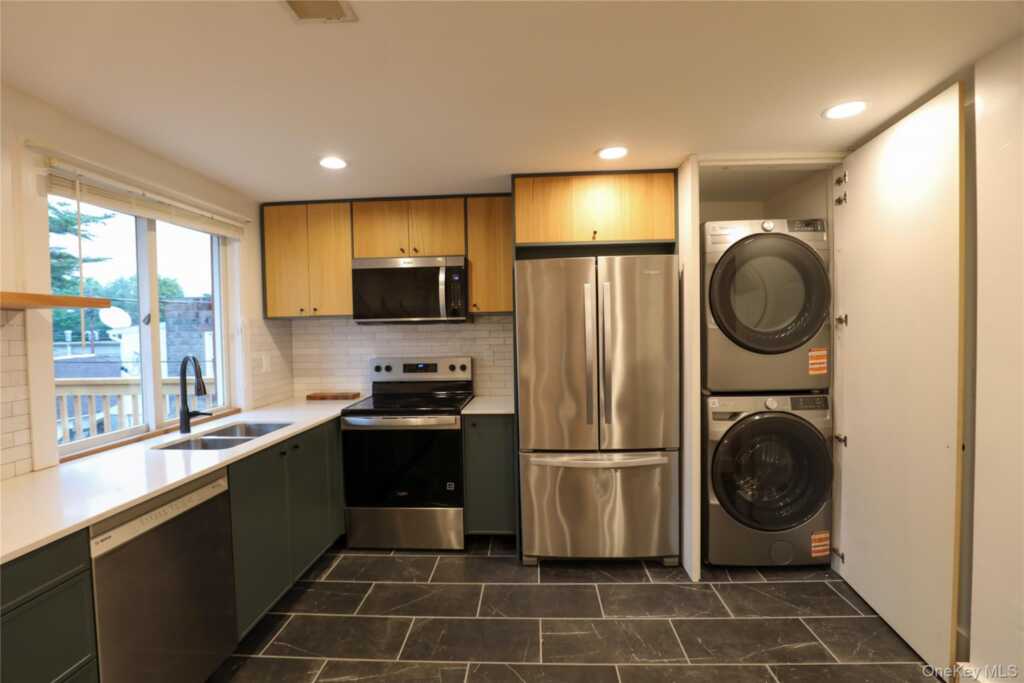 730 Broadway, Unit #2, Kingston, NY 12401 - Photo 4 of 19