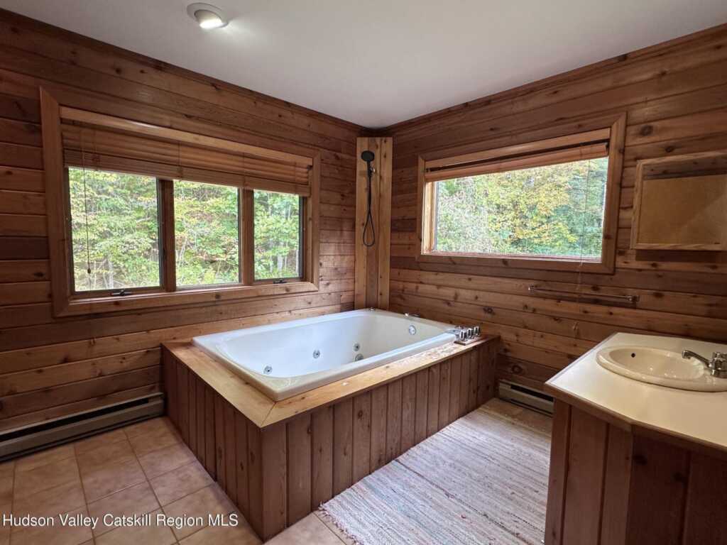 50 Christie Court, Phoenicia, NY 12464 - Photo 24 of 41