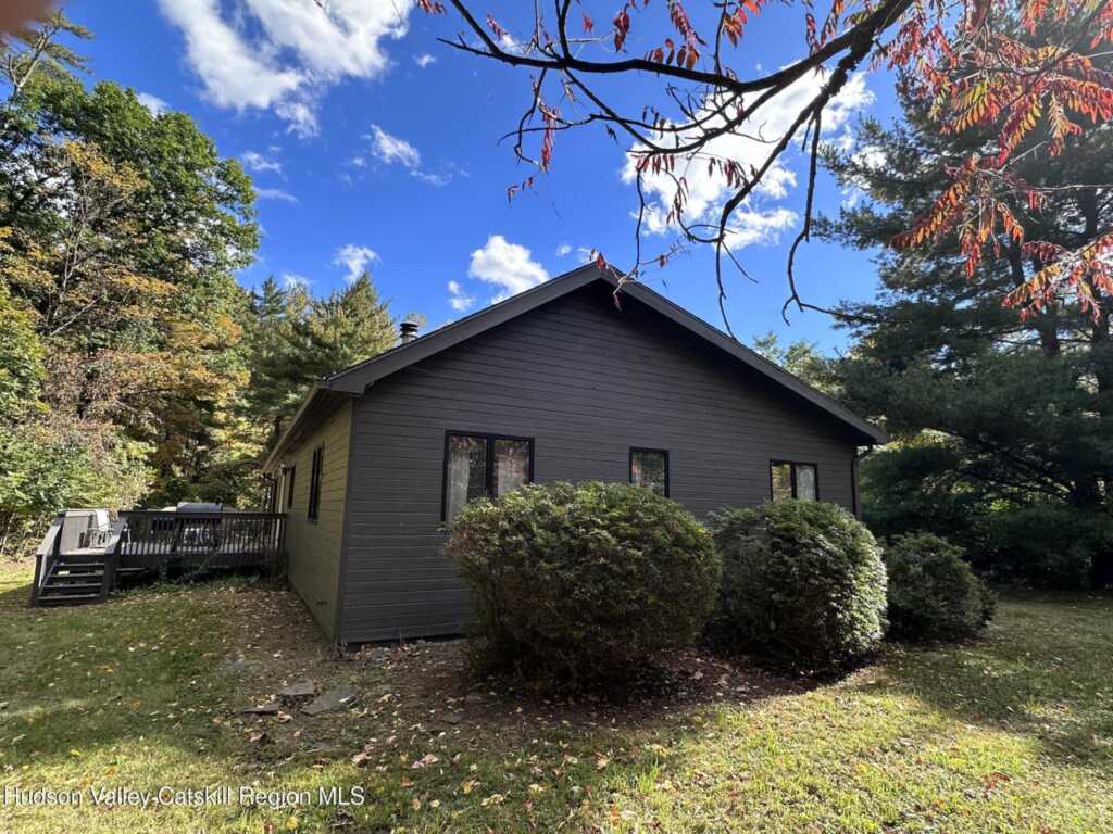 50 Christie Court, Phoenicia, NY 12464 - Photo 9 of 41