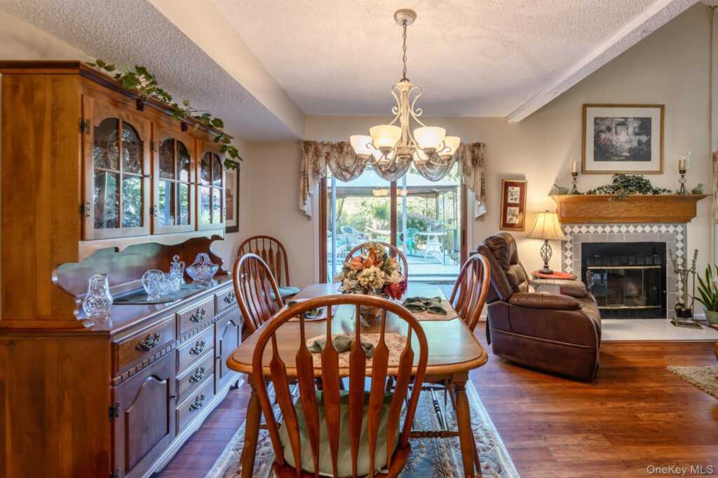 1 Cottonwood Circle, Saugerties, NY 12477 - Photo 11 of 50